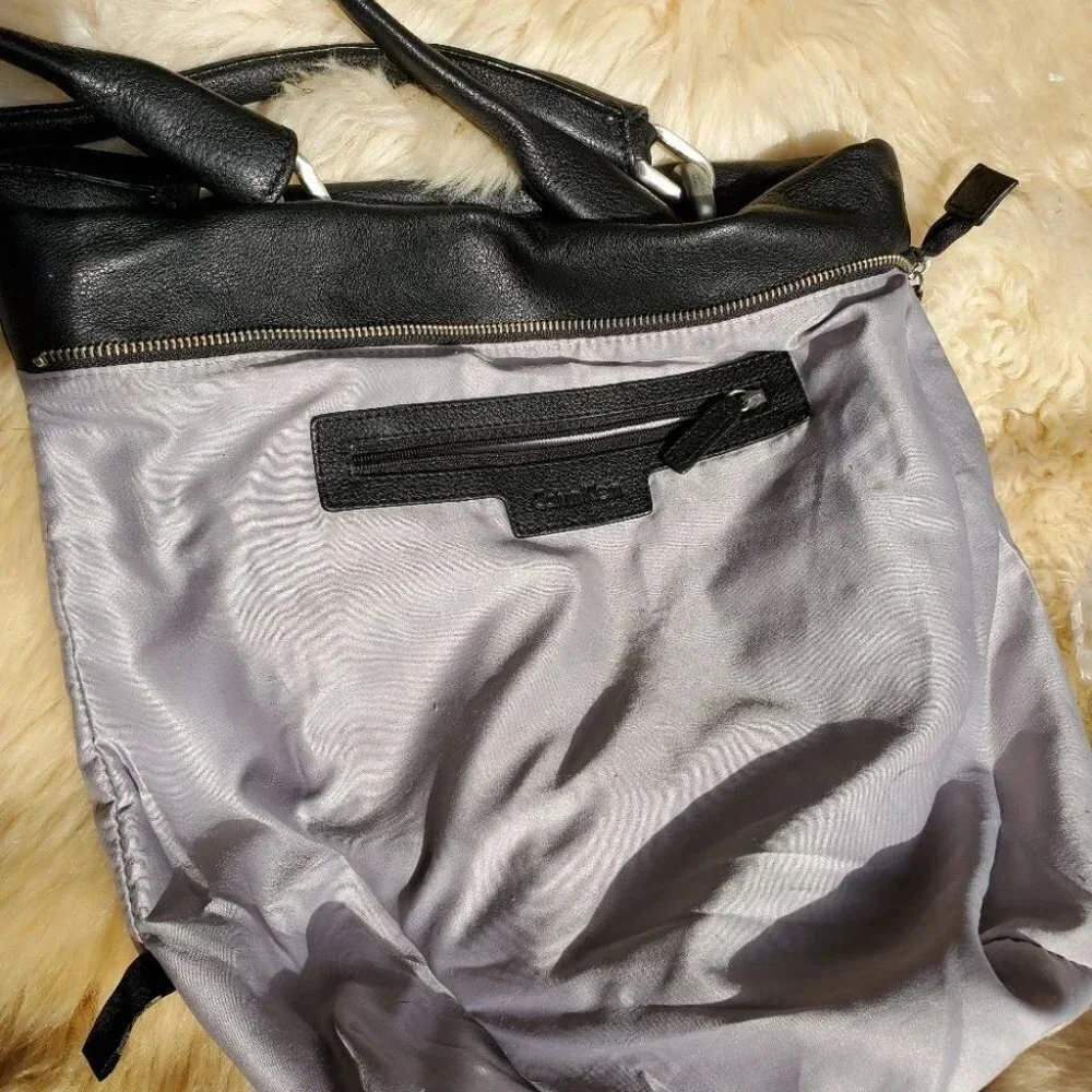 Just a great HAUL-ALL Bag ~ EUC: Calvin Klein Black Leather Bucket Bag